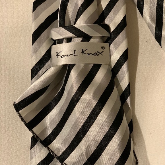 Men ties - Picture 2 of 2